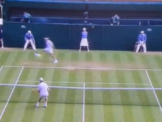 Roger Federer Dropping Absolute Filth At Wimbledon