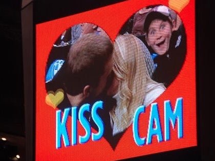 Syracuse Shuts Down The "Kiss Cam" At The Carrier Dome After Man Writes Letter To Newspaper Saying It Was Offensive And Encouraged Rape