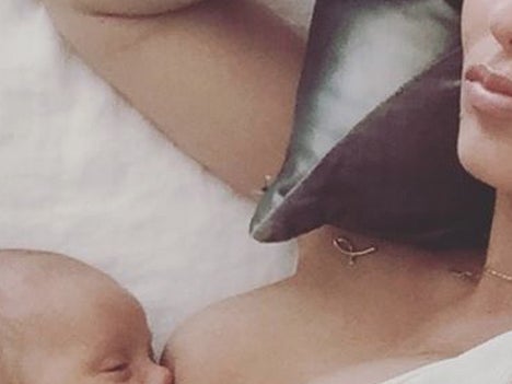 Eric Decker's Wife Breastfeeding On Instagram With Her Tits All Over The Place