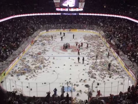 Calgary Hitmen Score A Goal And HOLY SHIT 28,815 Teddy Bears Come Raining From The Sky