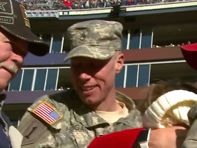 Very Cool Soldier Homecoming From The Pats Game Sunday