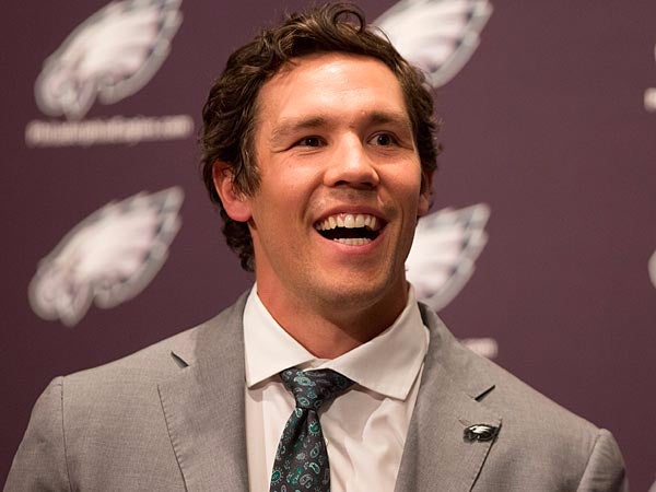 The Philadelphia Eagles Need To Find A Way To Put The Franchise Tag On Sam Bradford For 2016