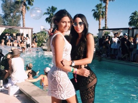 Anastasia Ashley and Jen Selter Meet In Real Life At A Vegas Pool, Internet Servers Across The Globe Melt