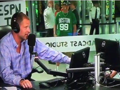 Quick Shoutout To The Stoolie Holding The ESPN Lies Sign During the Felger and Mazz Show