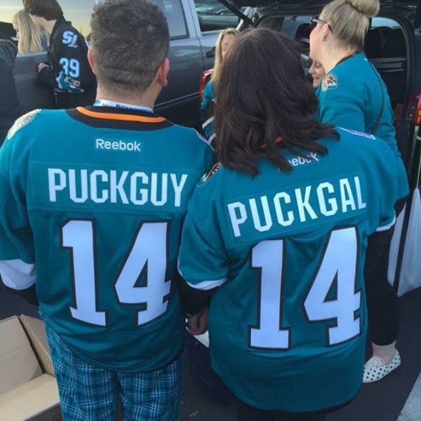 sharks-fans-puckguy-puckgal