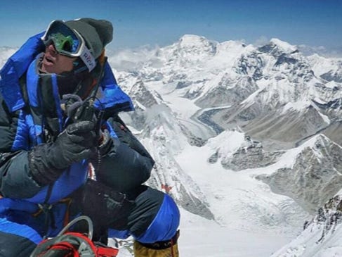 Follow These Two Climbers On SnapChat As They Document Their Climb Of Mt Everest