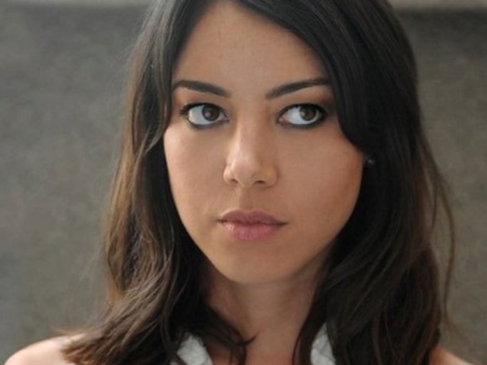 Aubrey Plaza Says She's Into Guys And Girls So That's Pretty Awesome