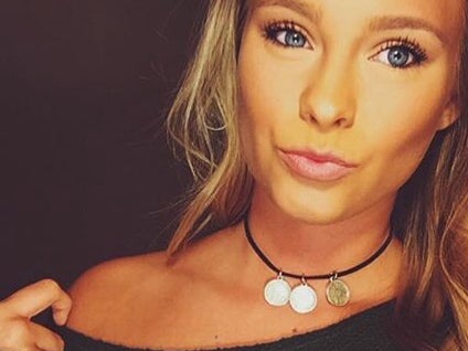 Barstool Philly Local Smokeshow of the Day - Em