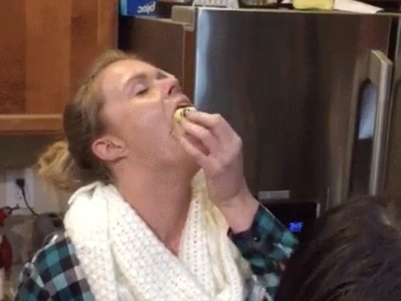 This Chick Deepthroats An Entire Stick Of Butter And Its Maybe The Best Thing Ive Ever Seen