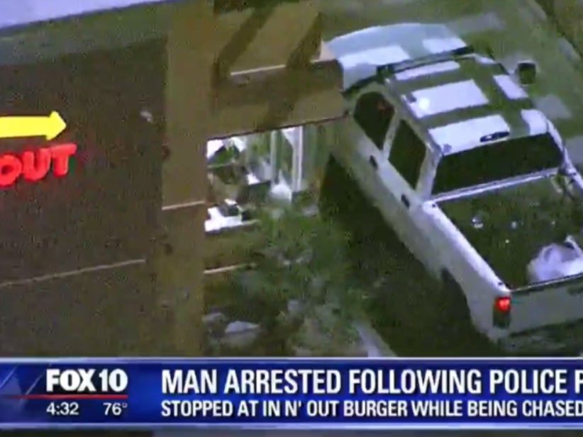 The Police Allowed This Man To Stop At In-N-Out During A High Speed Chase
