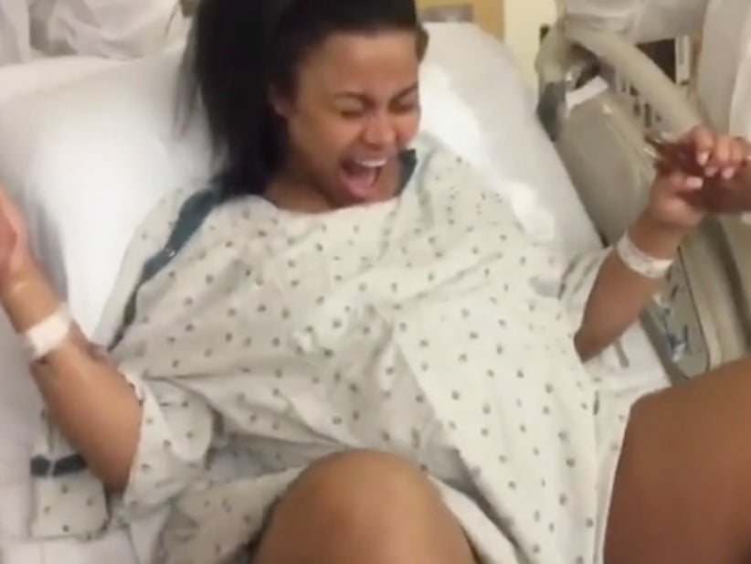Rob Kardashian And Blac Chyna Did The #MannequinChallenge From The Delivery Room