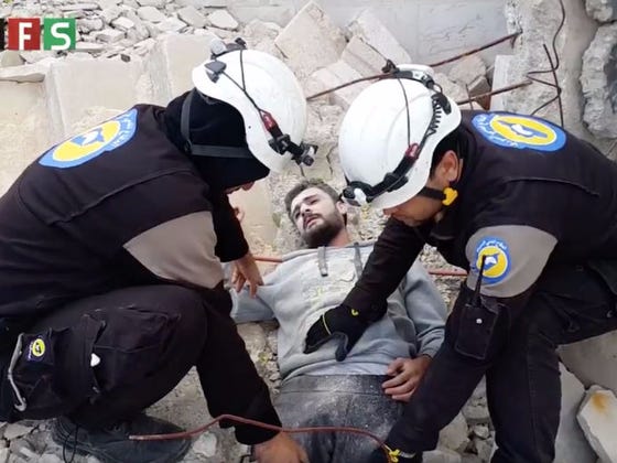 Aleppo's "White Helmets" Did The Mannequin Challenge In The Middle Of A Damn War Zone