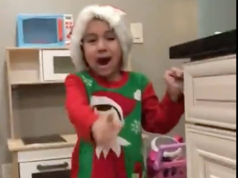 Little Kids Freak The Fuck Out When Their Dad Shows Them Their Elf On The Shelf