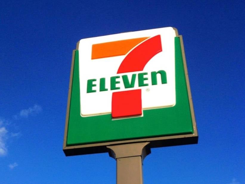 7-Eleven Is Trying To Make Breakfast Pizza A Thing Even Though It's Already A Thing