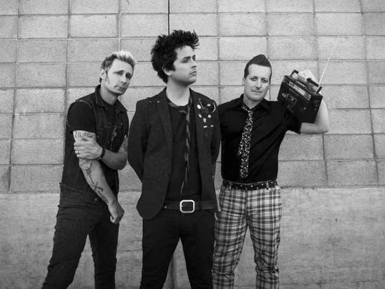 Wake Up With Green Day - Hitchin A Ride