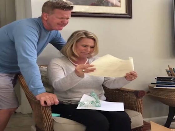 Diamondbacks Prospect Pavin Smith Paid Off His Parents Mortgage On Christmas And Captured Their Reaction On Video