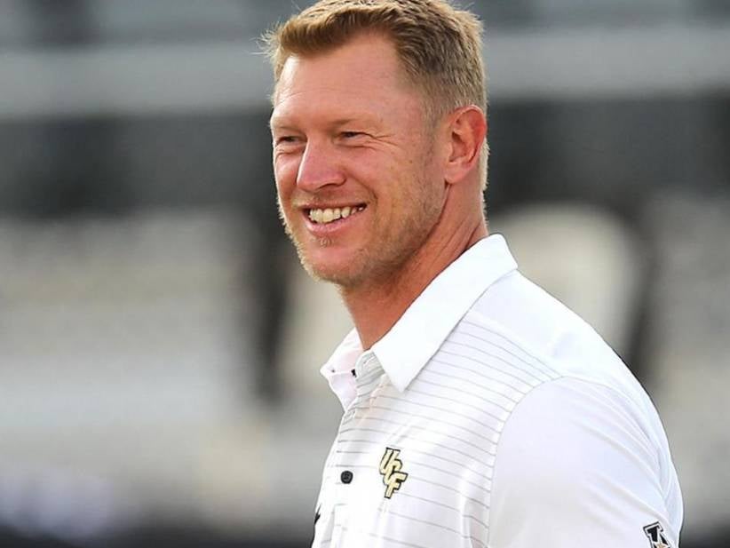 Scott Frost Won Over A 4-Star Recruit And His Mom By Stacking Chairs In An Elementary School Lunch Room