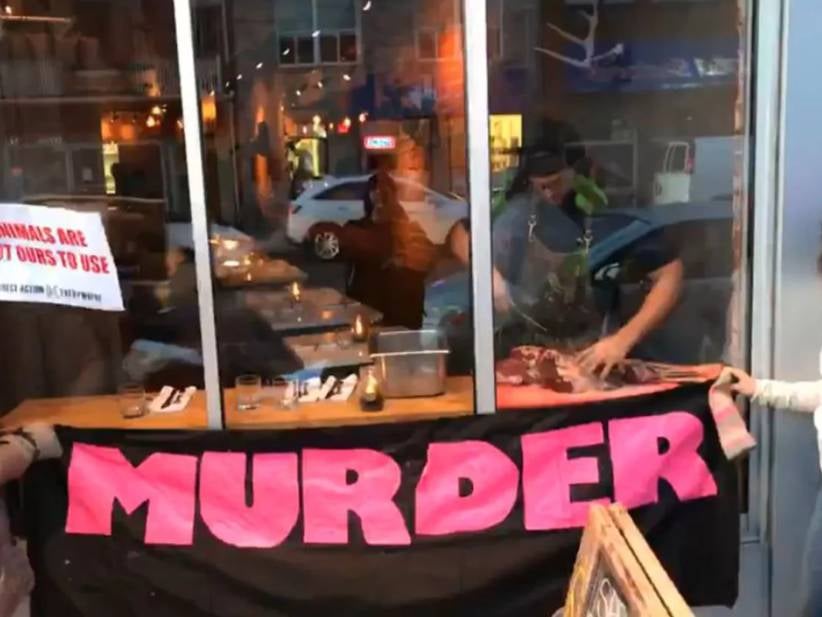 Vegans Protest Restaurant So The Chef Sets Up At The Window And Chops Up A Deer Right In Their Vegan Faces