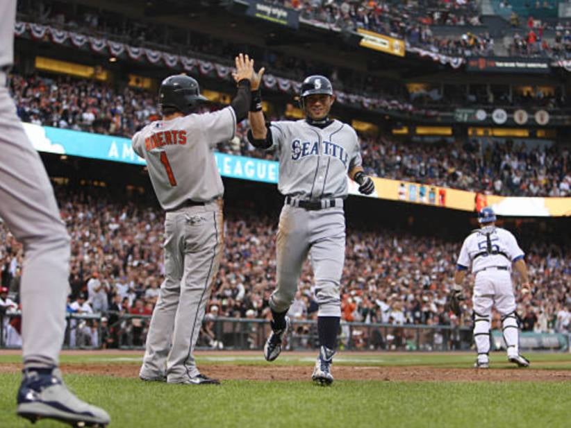 Wake Up With Ichiro Hitting An Inside The Park Home Run In the All Star Game