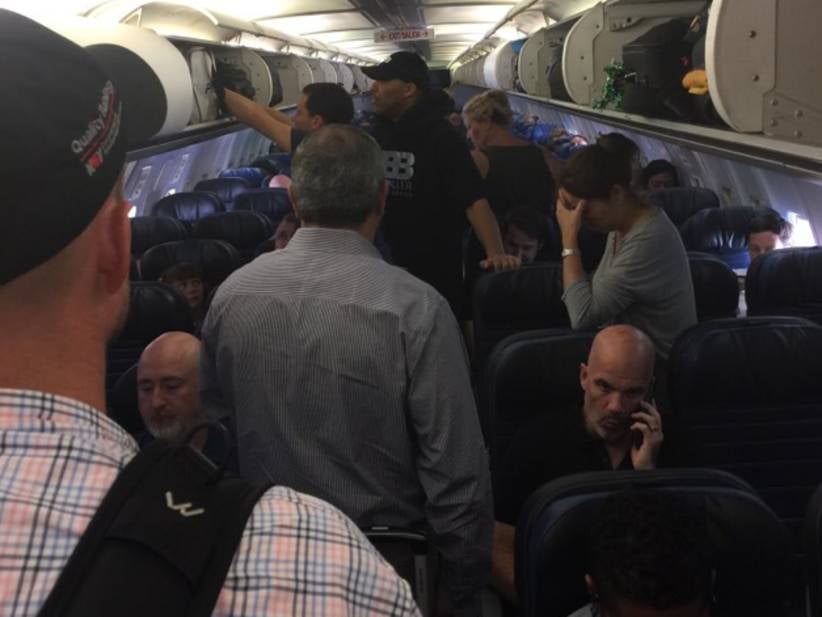 This Picture Of (Allegedly) LaVar Ball Riding Coach On A Flight Is An Awwwwwful Look For The Big Baller Brand